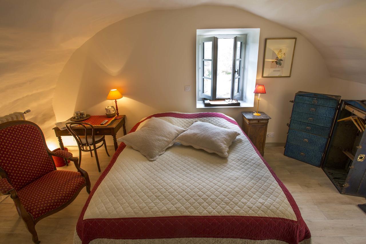 Bed and Breakfast Le Jas De Peguier Chateauneuf-Val-Saint-Donat Экстерьер фото