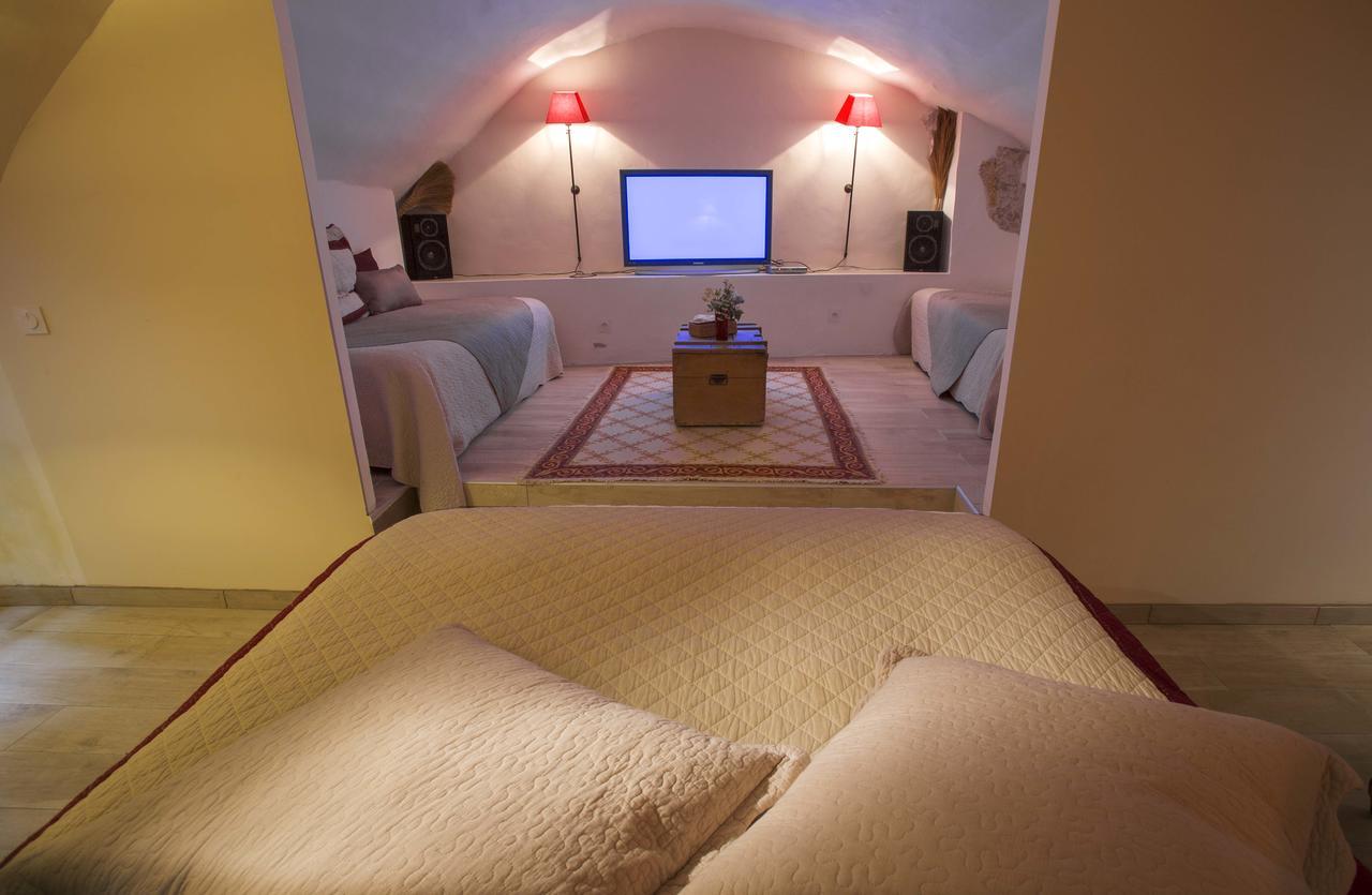 Bed and Breakfast Le Jas De Peguier Chateauneuf-Val-Saint-Donat Экстерьер фото